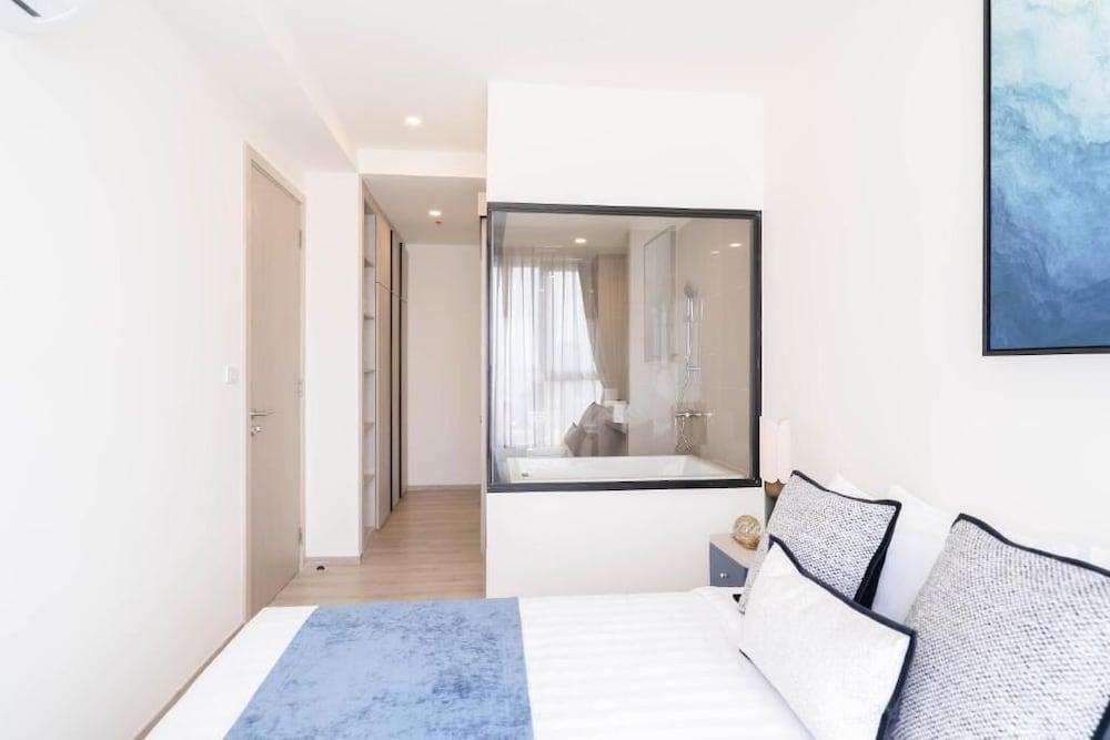 The Hampton Suites Bangna