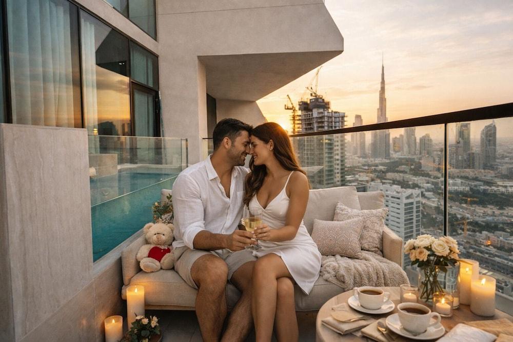 Luxury Apartment - Private Balcony Pool