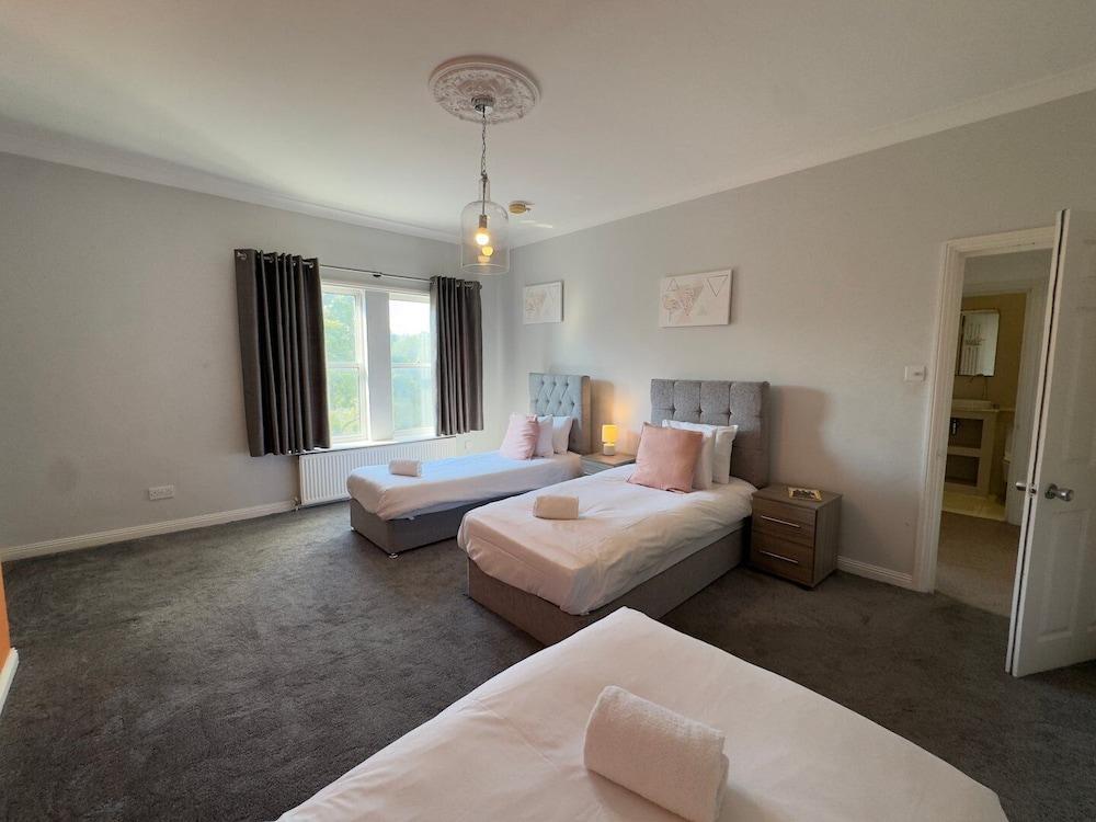 Great View- Ealing Heights