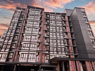 J5 HOTEL