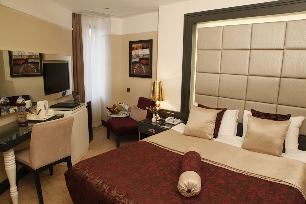 Mirilayon Hotel