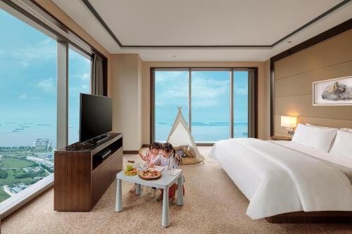 The Westin Singapore - Tap to explore photos