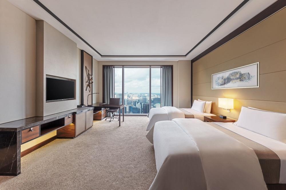 The Westin Singapore Room Type - 2 Double Beds, Mid-Level Floor, Guest Room
