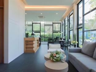 Wings Phuket Villa by Two Villas Holiday - Tap to explore photos