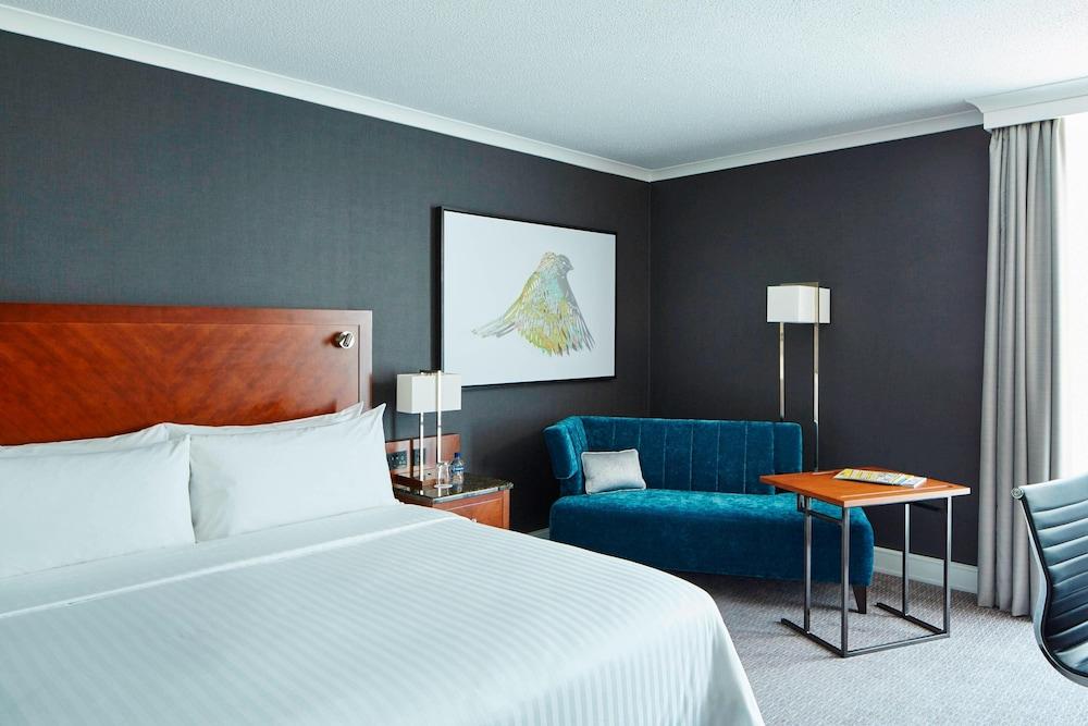 London Heathrow Marriott Hotel Room Type - Executive Room, 1 King Bed