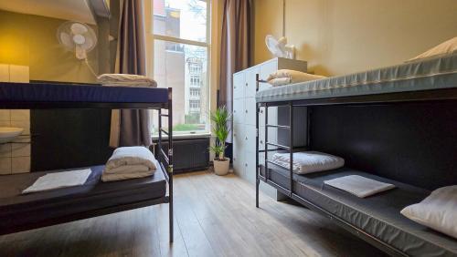 Hostel Cosmos Amsterdam Room Type - 1 Person in 4-Bed Dormitory - Mixed
