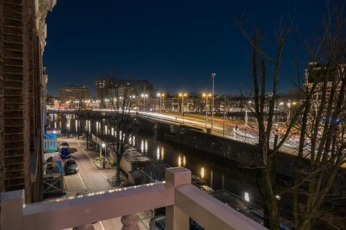 Amstel Corner - Tap to explore photos