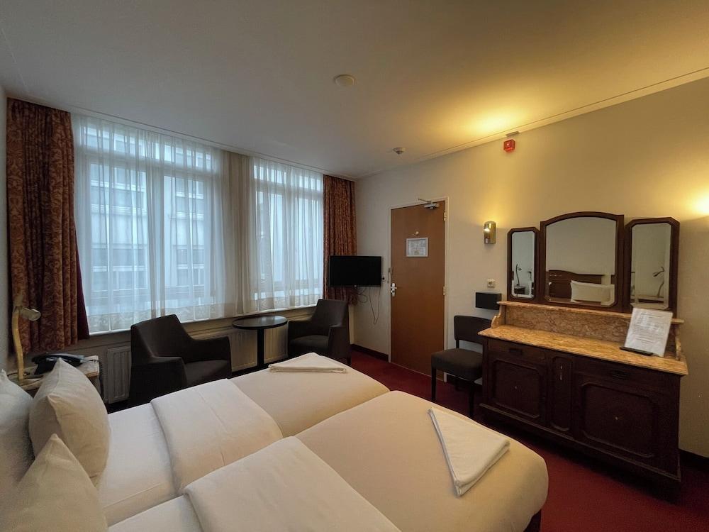 Amsterdam Wiechmann Hotel Room Type - Twin Room