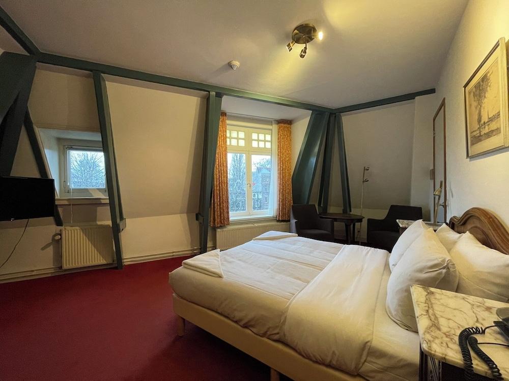 Amsterdam Wiechmann Hotel Room Type - Loft, Canal View