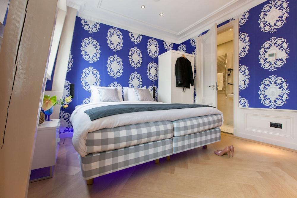 The Amsterdam Canal Hotel Room Type - Double Room, 1 Queen Bed