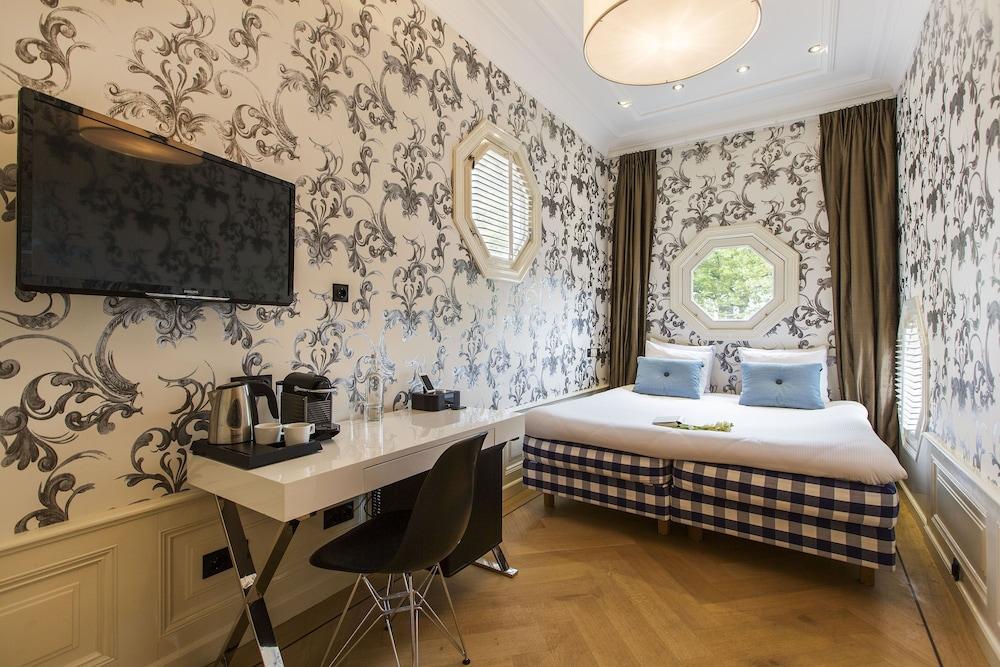 The Amsterdam Canal Hotel Room Type - Double Room, 1 Queen Bed, Canal View