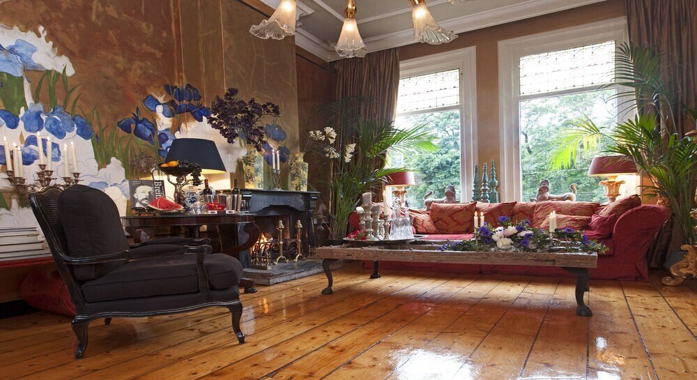 Breitner House Room Type - Suite (George Breitner)