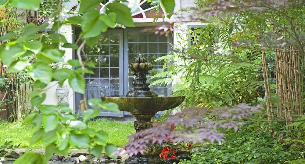 Breitner House - Tap to explore photos