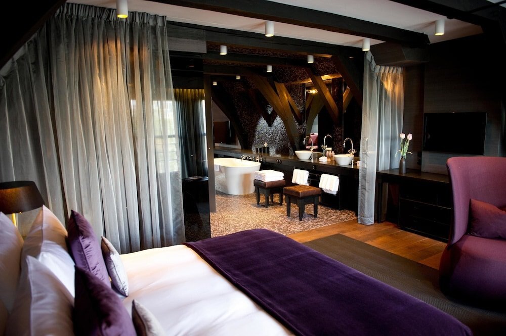 Canal House Room Type - Signature Suite