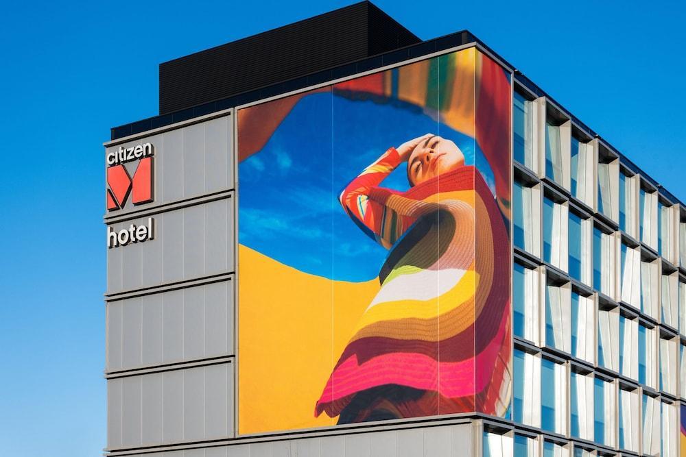 citizenM Amsterdam Airport Schiphol - Tap to explore photos