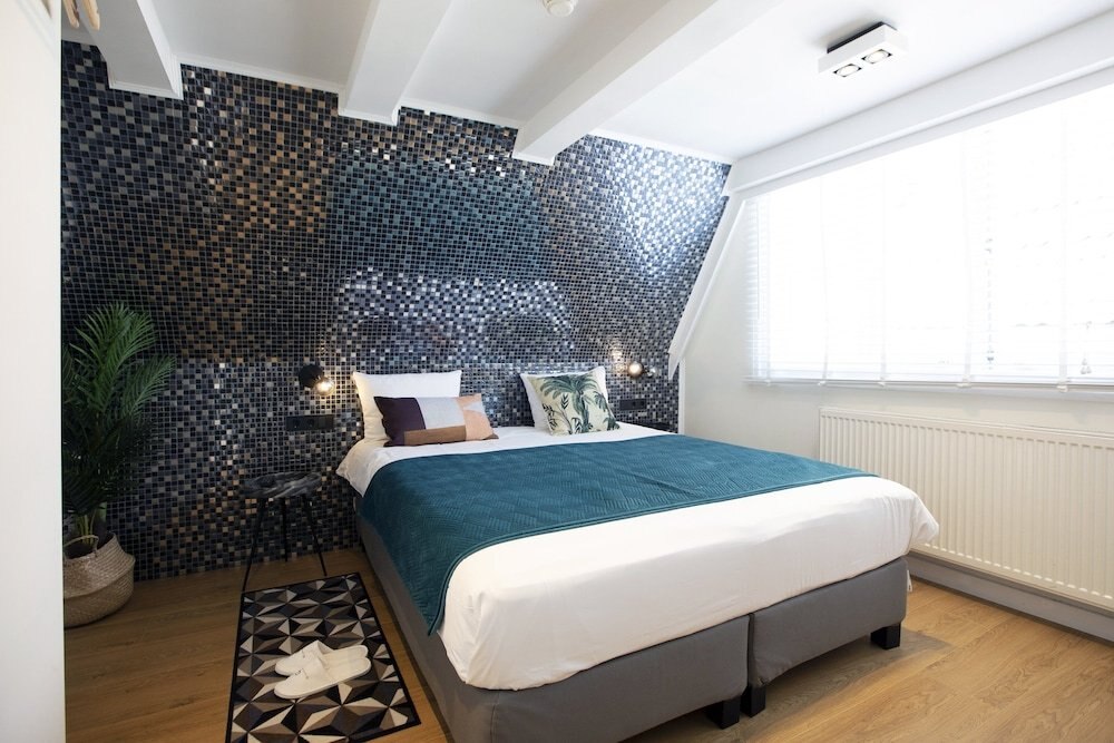 Quentin Leidse Square Hotel Room Type - Loft, 1 Queen Bed