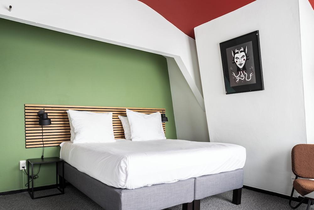 Weber Hotel Room Type - Double Room