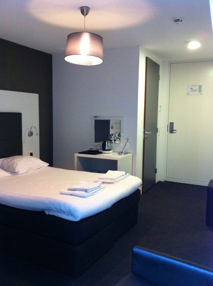 Hotel Vossius Vondelpark Room Type - Double Room, Courtyard View, Annex Building Hotel Vossius Vondelpark Room Type - Double Room, Courtyard View, Annex Building