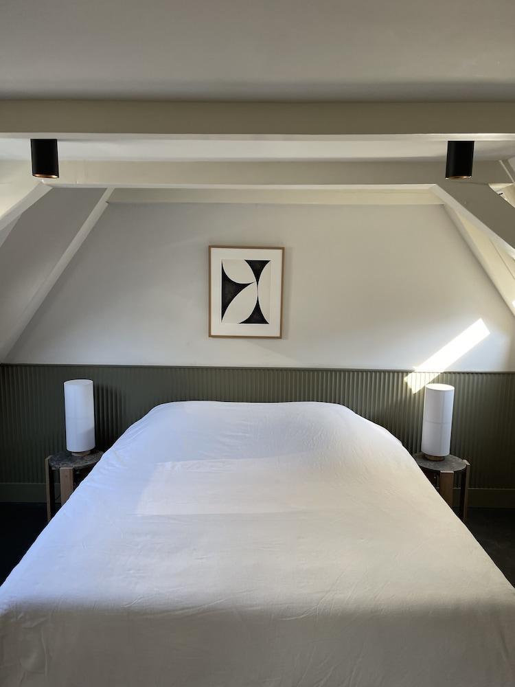 COMMUNE suites Room Type - Nord Deluxe Room