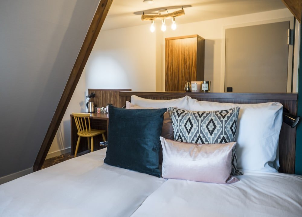 Linden Hotel Room Type - Superior Room, 2 Twin Beds Linden Hotel Room Type - Superior Room, 2 Twin Beds
