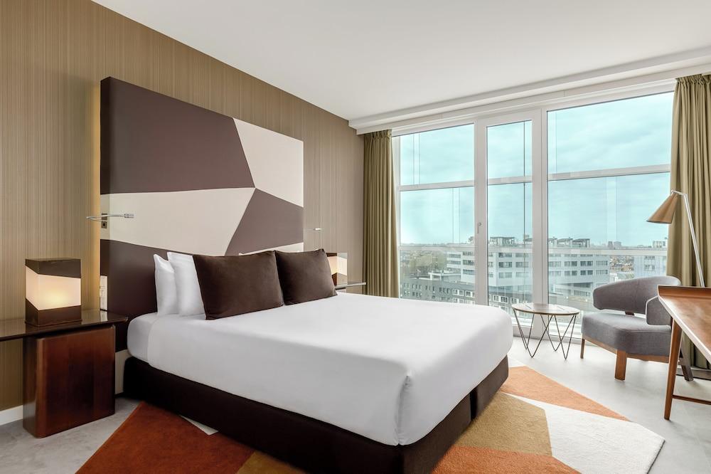Room Mate Aitana, Amsterdam Room Type - Superior Double Room, City View