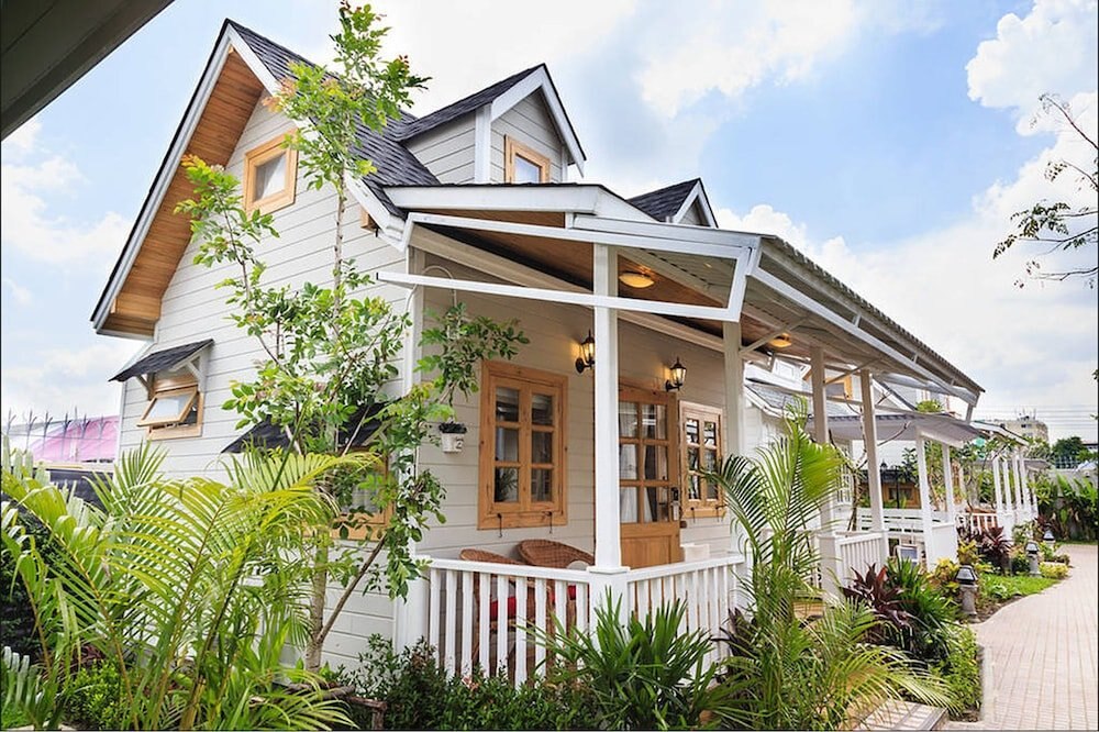 At Residence Suvarnabhumi Hotel Room Type - Exclusive Villa, 1 Double Bed, Garden View