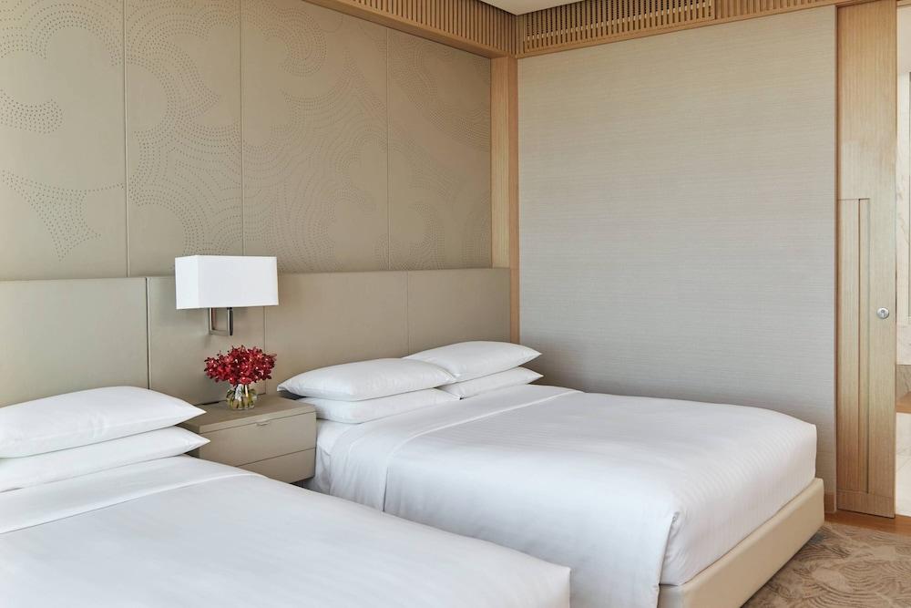 Bangkok Marriott Hotel Sukhumvit Room Type - Executive Room, 2 Double Beds