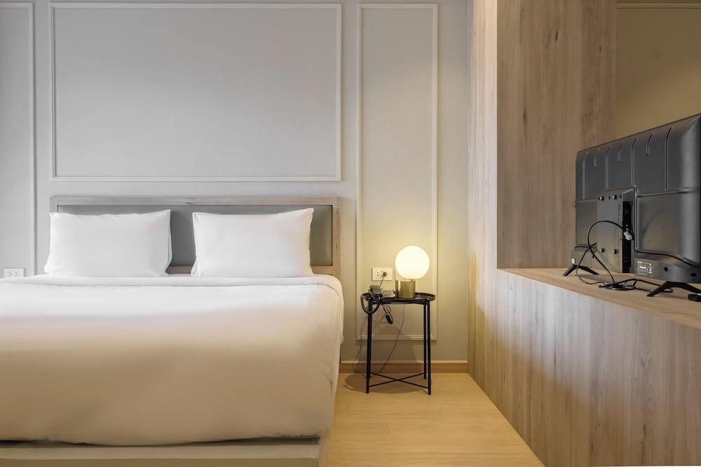 Boss Hotel Room Type - Premium Studio