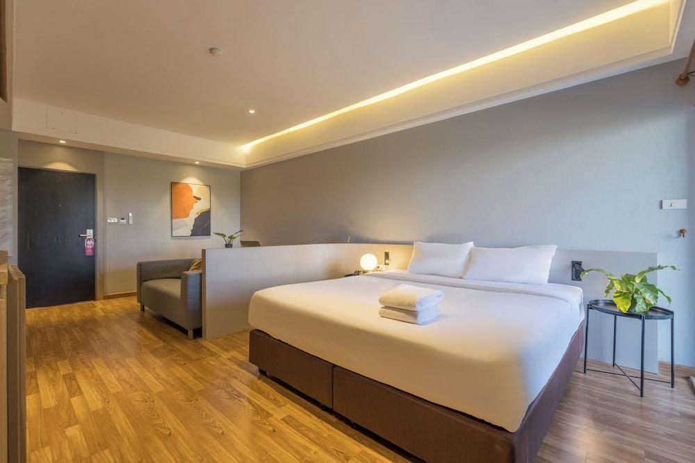 Boss Hotel Room Type - Signature Studio