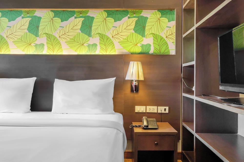 Boss Hotel Room Type - Junior Double Bed Room