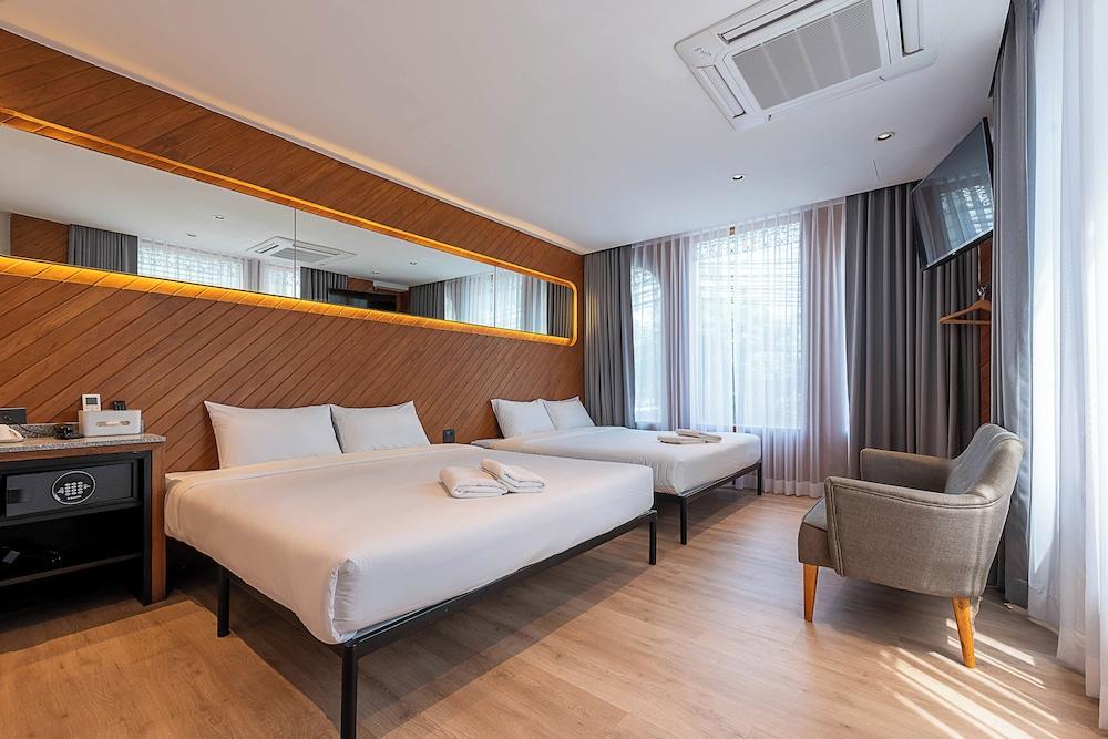 Boxpackers Pratunam Hotel Room Type - Family Quadruple Room
