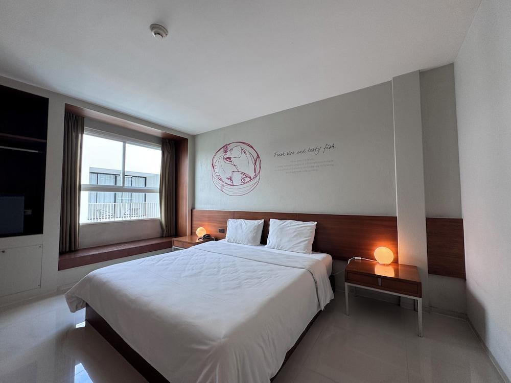 CHERN Bangkok Room Type - Standard Double Room