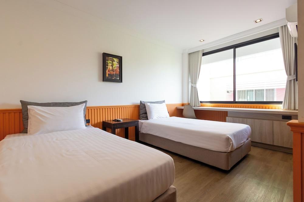 Penpark Place Room Type - Superior Twin Room (Elevator Available) Penpark Place Room Type - Superior Twin Room (Elevator Available)