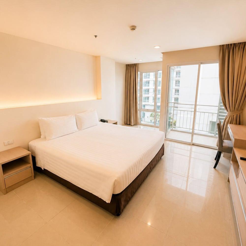 Park Village Rama II Room Type - Executive Studio, 1 King Bed