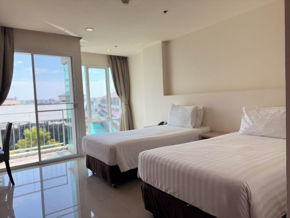 Park Village Rama II Room Type - Executive Studio, 2 Twin Beds