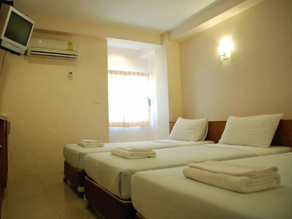 Rambuttri House Room Type - Standard Triple Rambuttri House Room Type - Standard Triple
