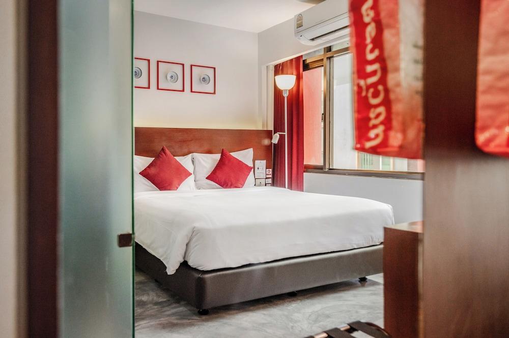 Ruamchitt Plaza Hotel Room Type - Superior Double Room
