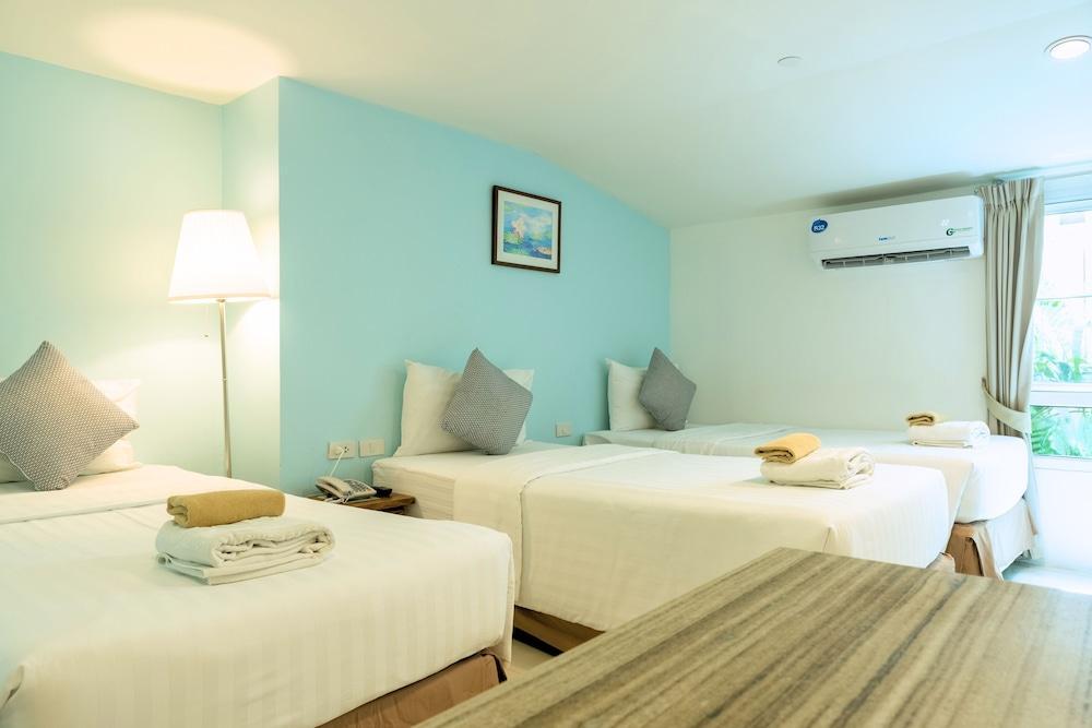 Sabai Sathorn Serviced Apartment Room Type - Triple Bed Studio (Low Floor) (Non Smoking)