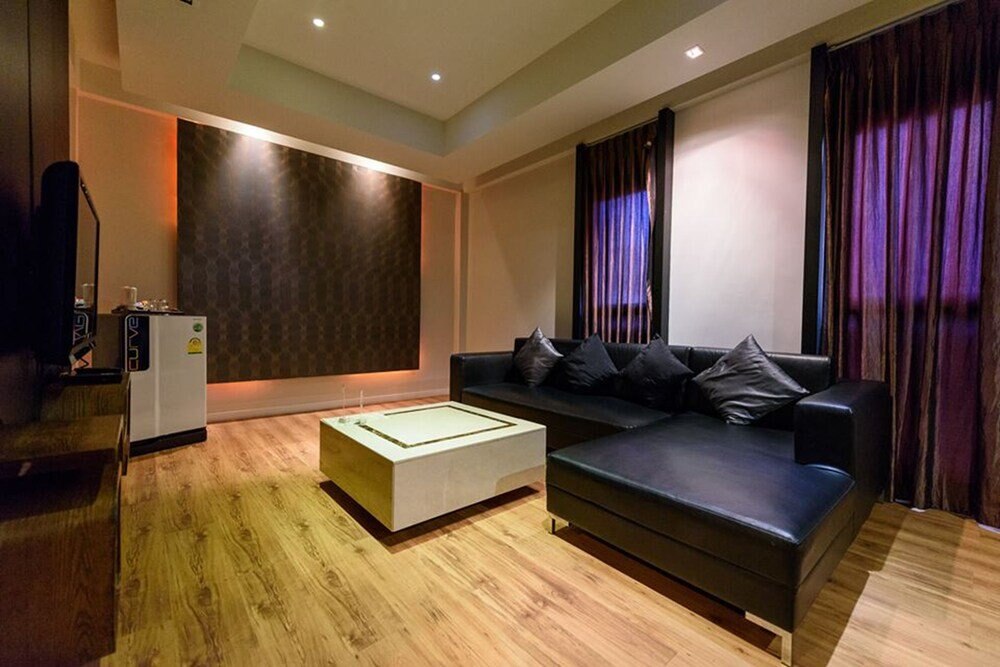 Siam Swana Hotel Room Type - Suite 2Bedrooms City View