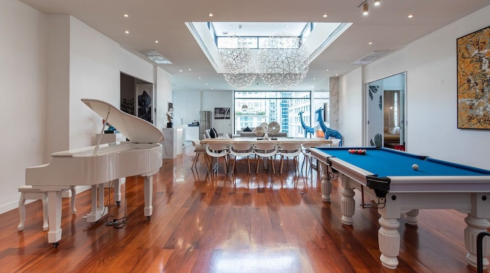 Benviar Tonson Residence Room Type - Ambassador Six Bedroom Suite.