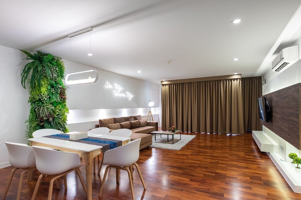 Benviar Tonson Residence Room Type - Basic Suite, 2 Bedroom, Kitchen, City View Benviar Tonson Residence Room Type - Basic Suite, 2 Bedroom, Kitchen, City View