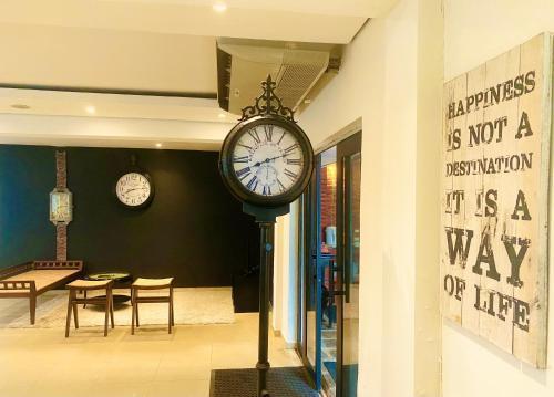 Clock Inn Colombo - Tap to explore photos