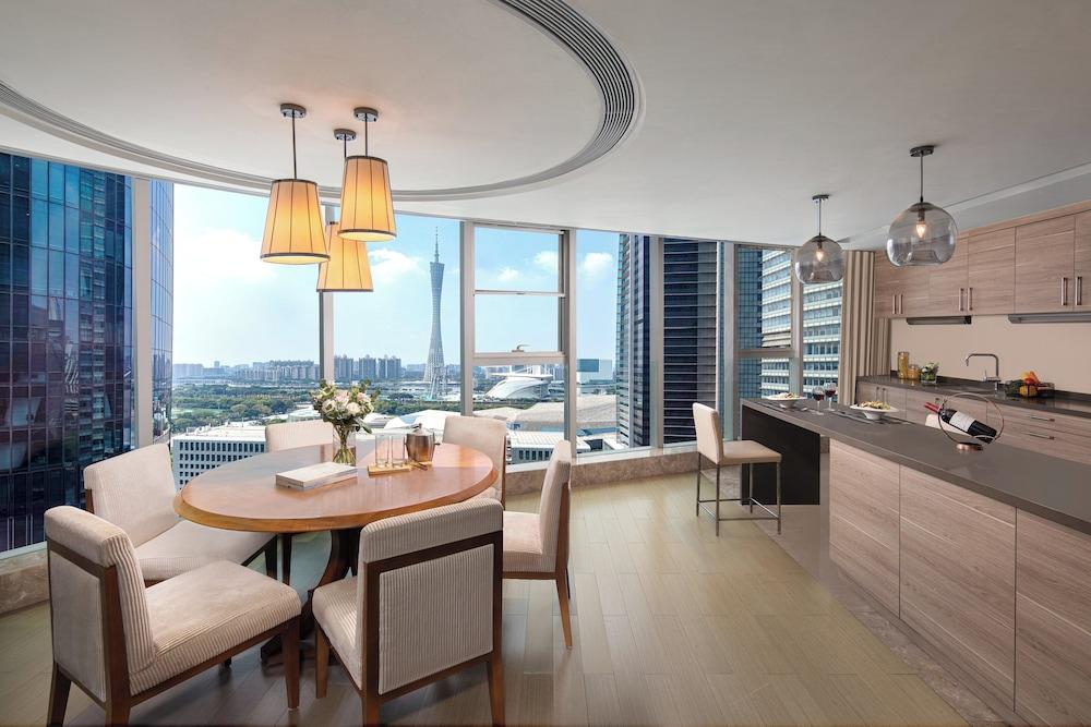 Ascott IFC Guangzhou Room Type - Premier Apartment, 3 Bedrooms (with Canton Tower View)