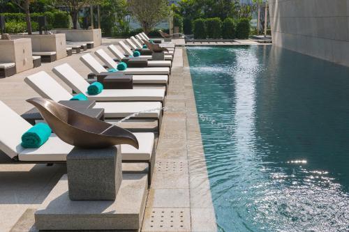 Mandarin Oriental, Guangzhou - Tap to explore photos
