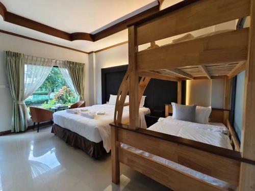 Blue Carina Hotel Room Type - Deluxe Quadruple Room