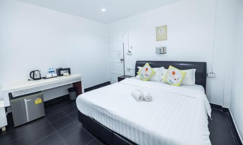Belle Cose Guest House Phuket Room Type - Economy Double Room