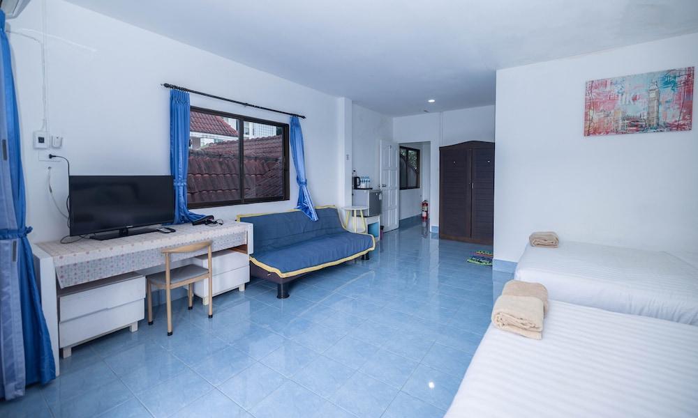 Belle Cose Guest House Phuket - Tap to explore photos