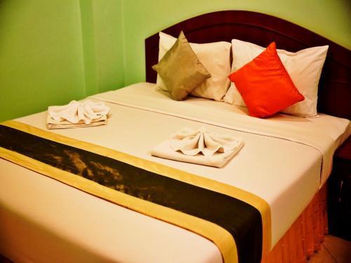 Baan SS Karon Room Type - Deluxe Double or Twin Room