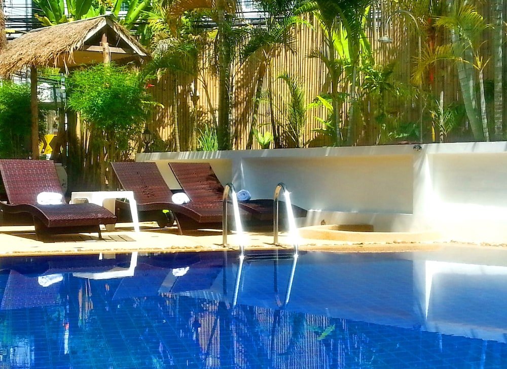 Baan Suay Hotel Resort - Tap to explore photos