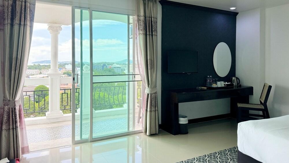 Grand Supicha City Hotel - Tap to explore photos